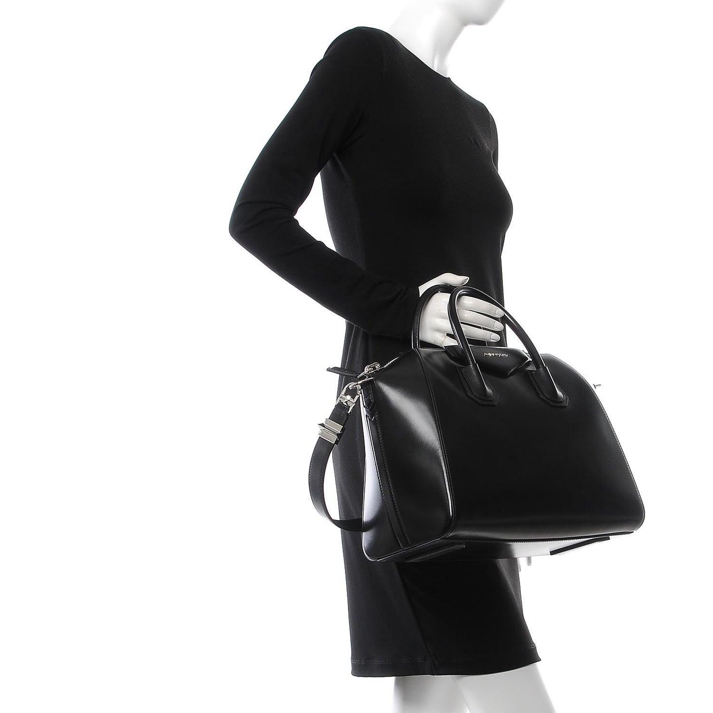 Shiny Lord Calfskin Medium Antigona Black
