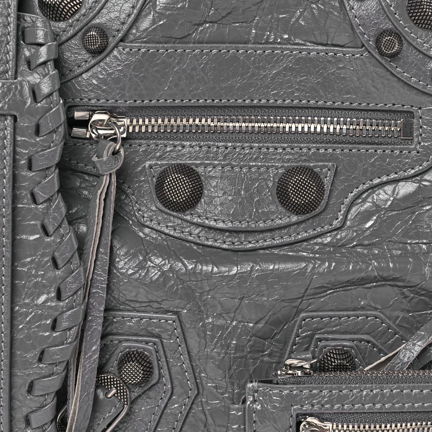 Agneau Arena Le Cagole Crossbody Bag Grey