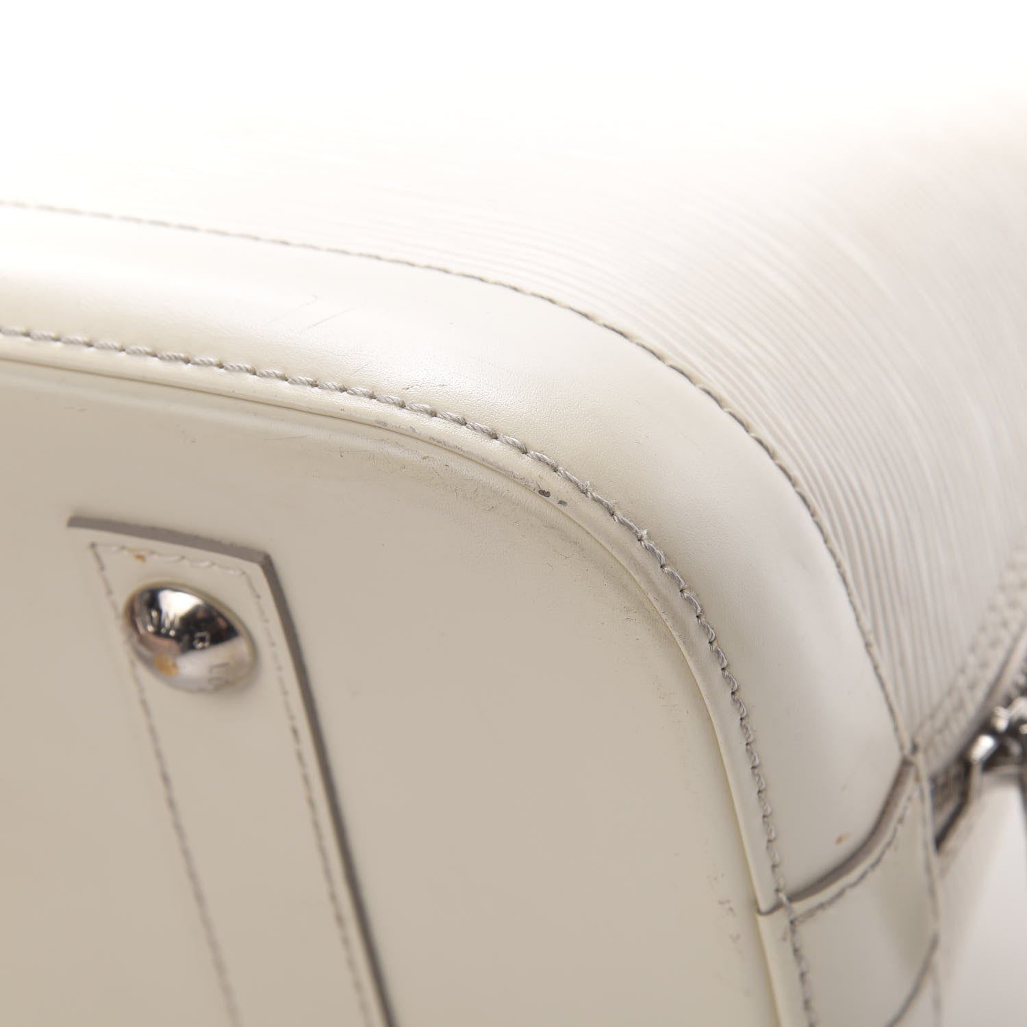 Louis Vuitton Epi Alma PM Ivory 11 of 16