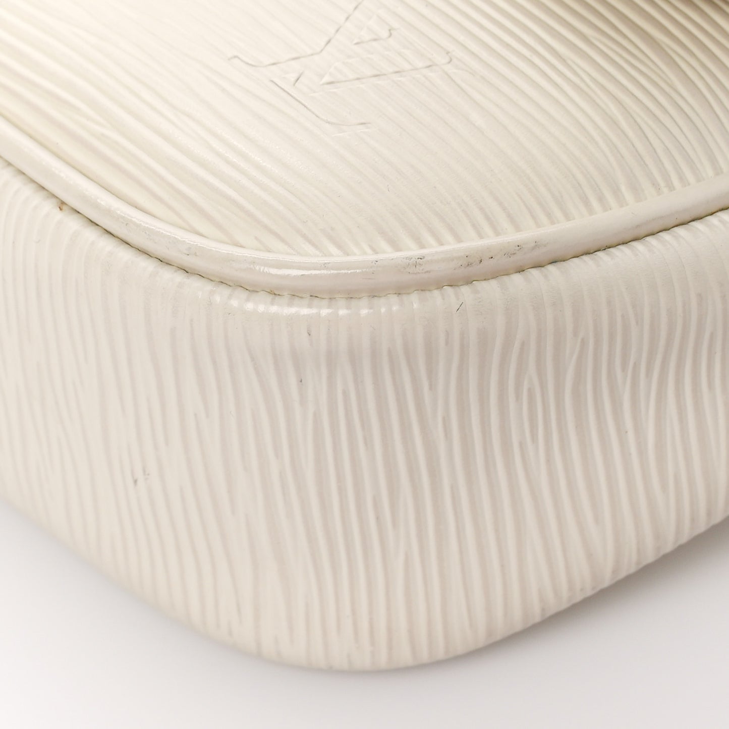 Epi Montaigne Clutch Ivory