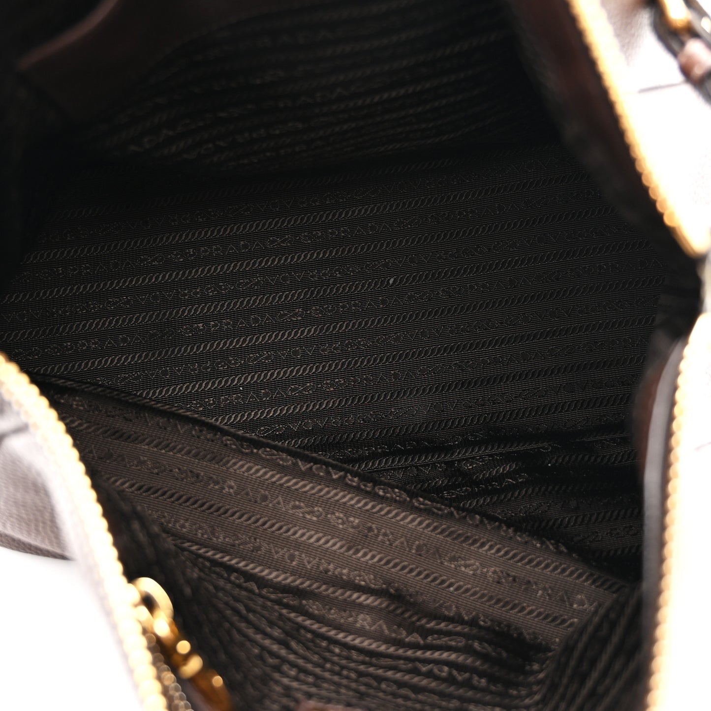 Vitello Daino Shoulder Bag Caffe