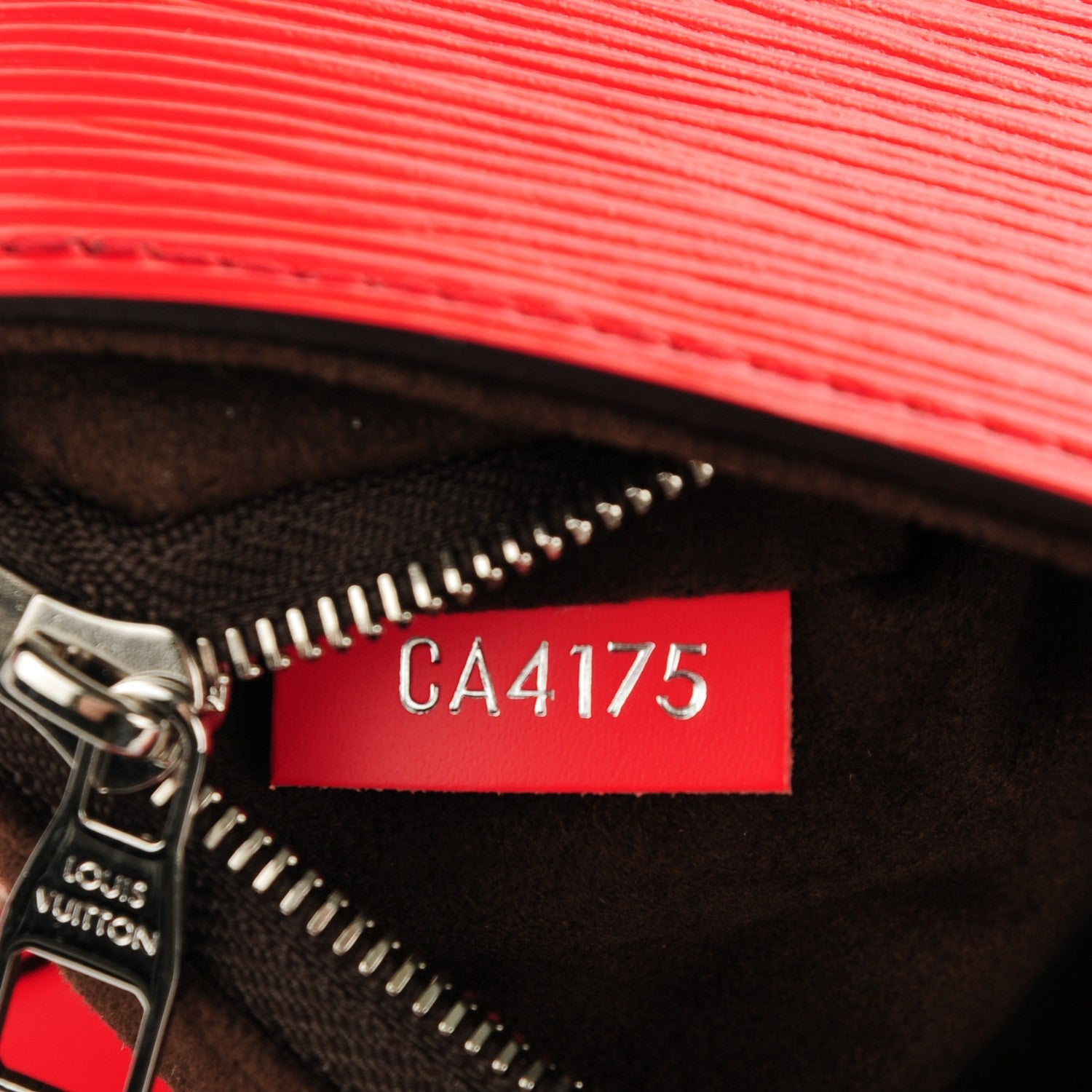 Louis Vuitton Epi Cluny MM Coquelicot 7 of 7