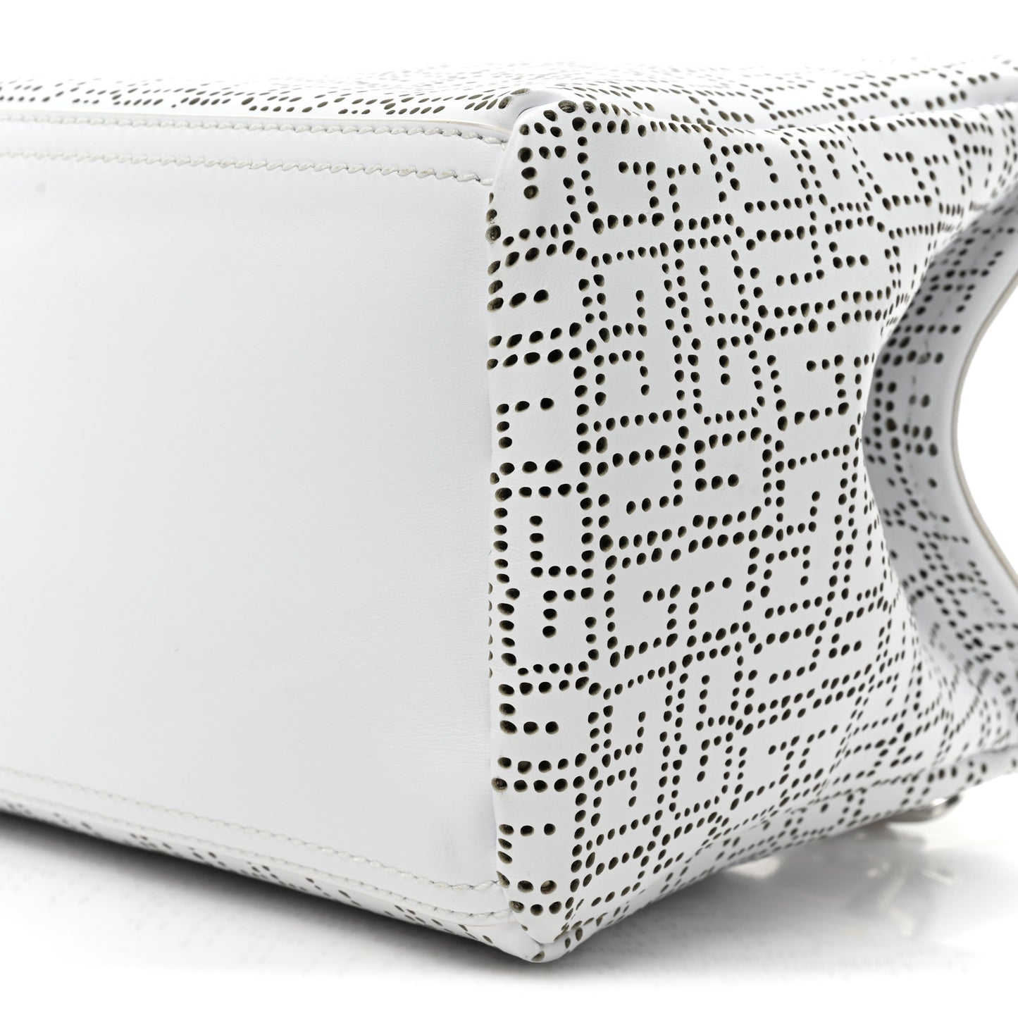 Lambskin Perforated Small Pandora Ivory