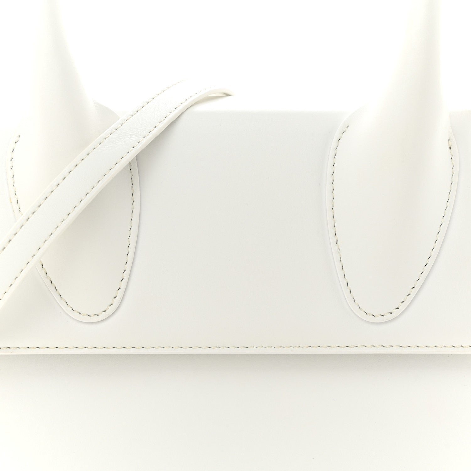 Jacquemus Smooth Calfskin Le Grand Chiquito White 7 of 16