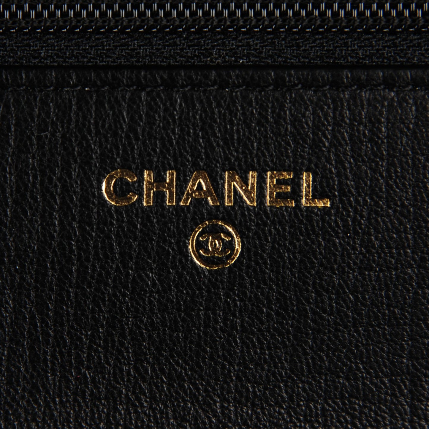 Goatskin Quilted CC Eyelet Wallet On Chain Black