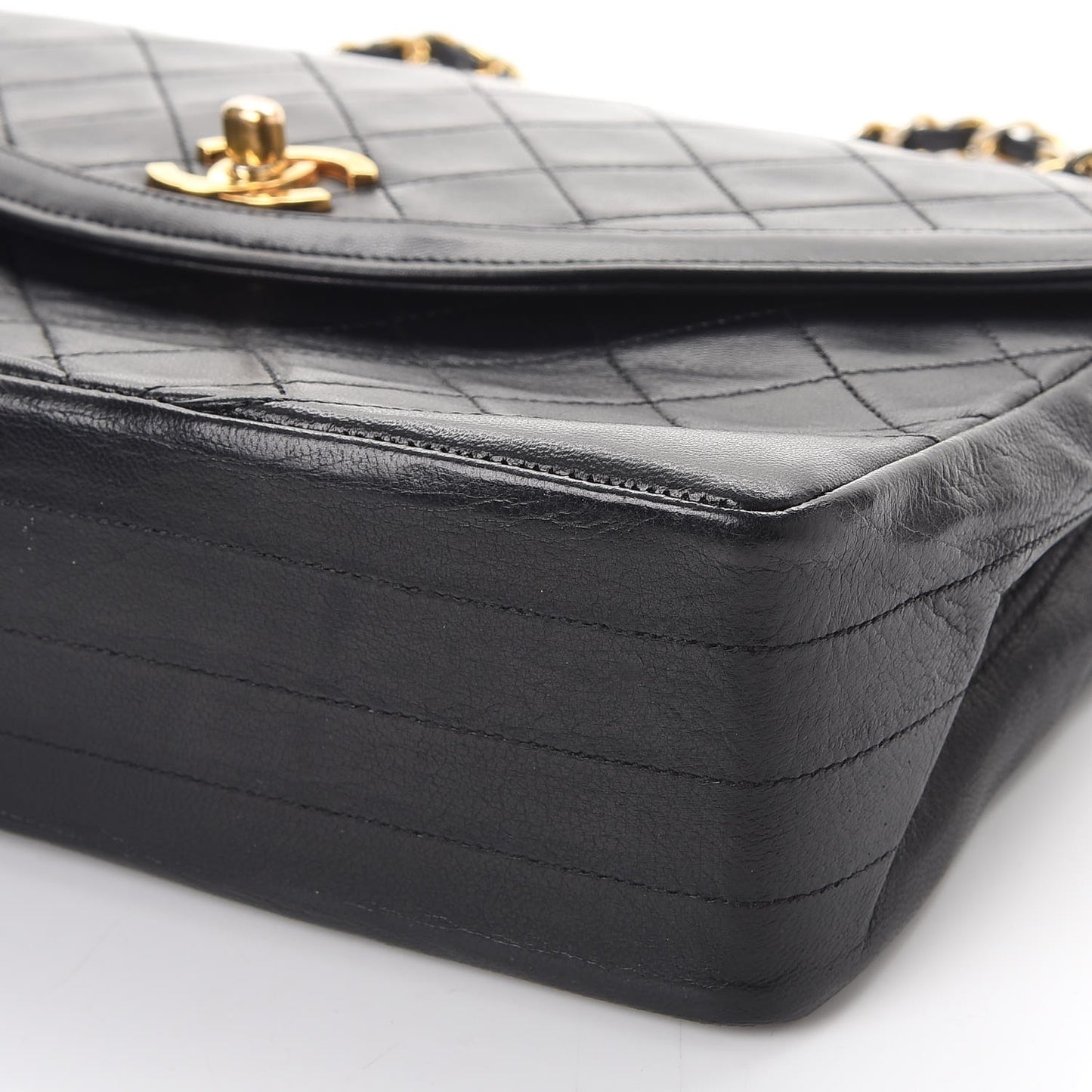 Lambskin Quilted Medium Single Flap Black