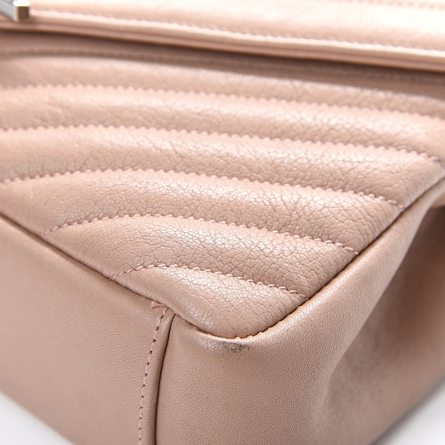 Sheepskin Matelasse Chevron Monogram Medium College Bag Fard