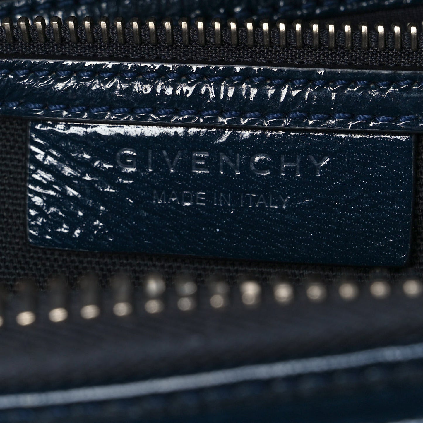 Crinkled Patent Deerskin Small Antigona Deep Blue