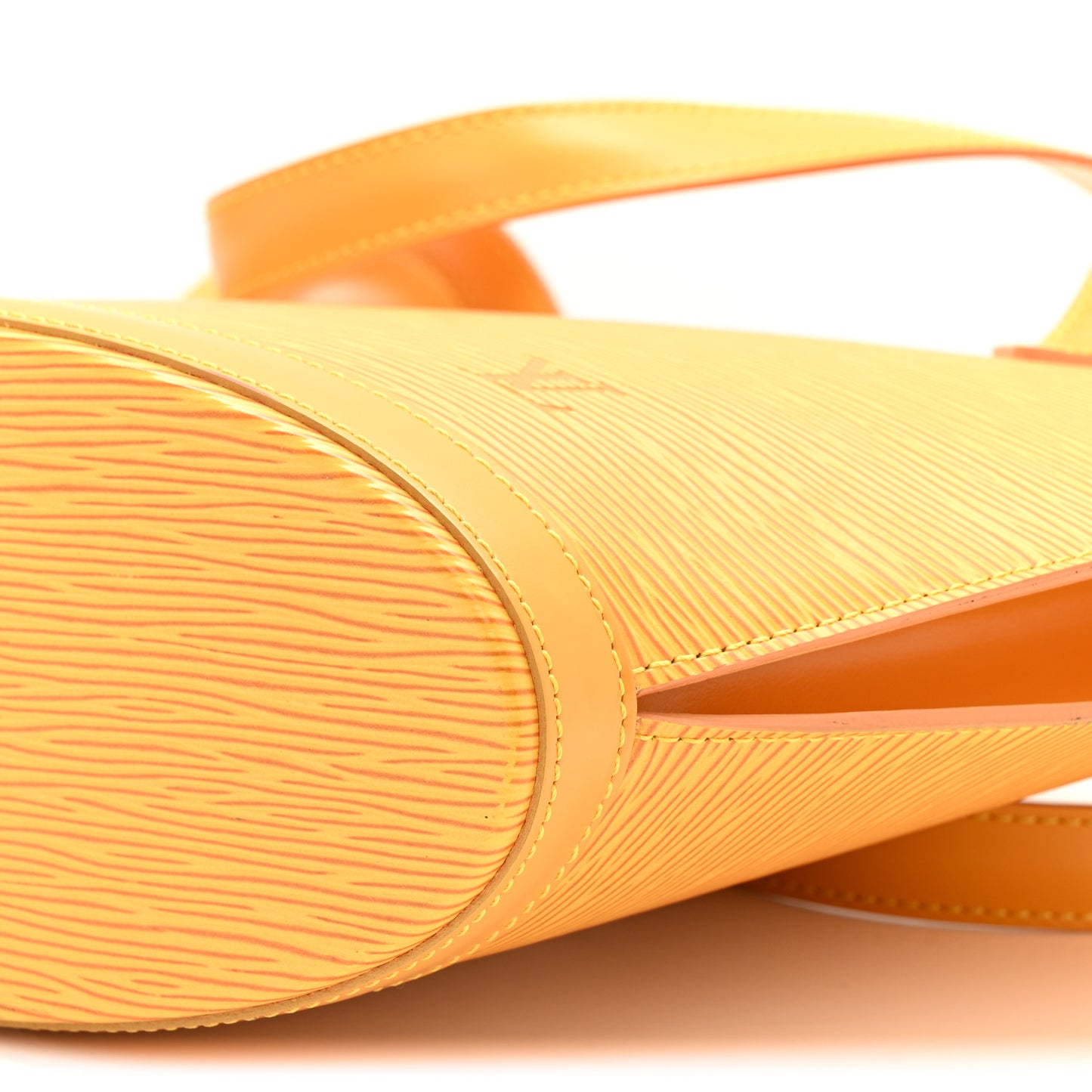 Epi Saint Jacques PM Long Straps Tassil