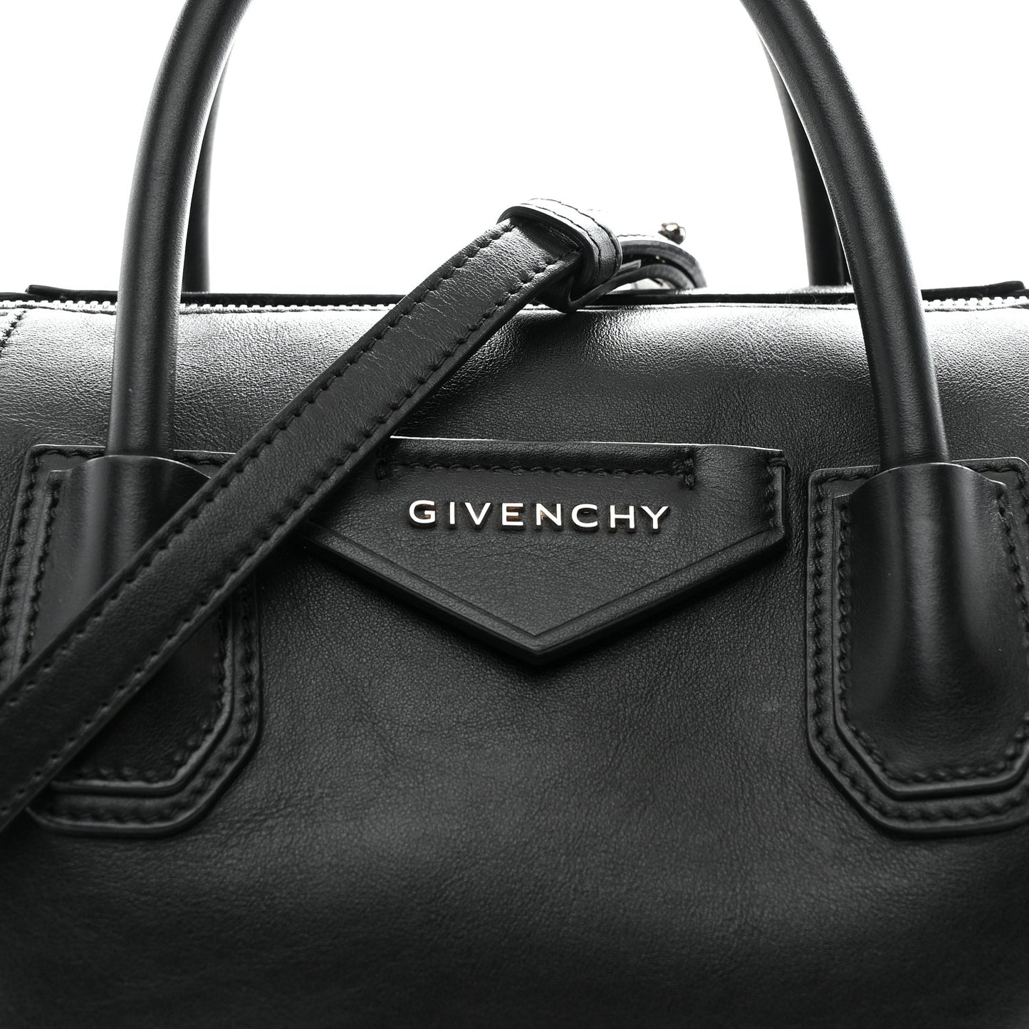 Smooth Calfskin Small Soft Antigona Black