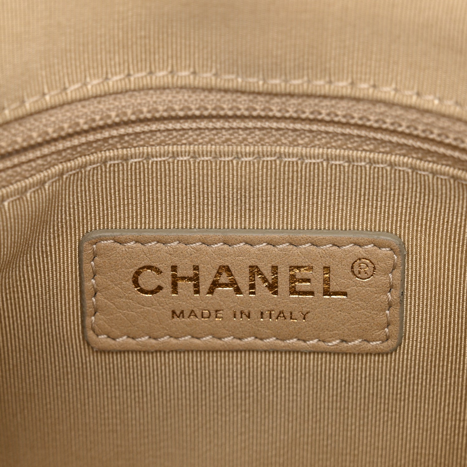 Chanel Caviar Quilted Small City Walk Hobo White 6 of 12