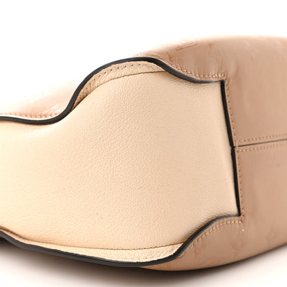 Louis Vuitton Cuir Plume Cuir Ecume Very Hobo Sesame Creme 8 of 12