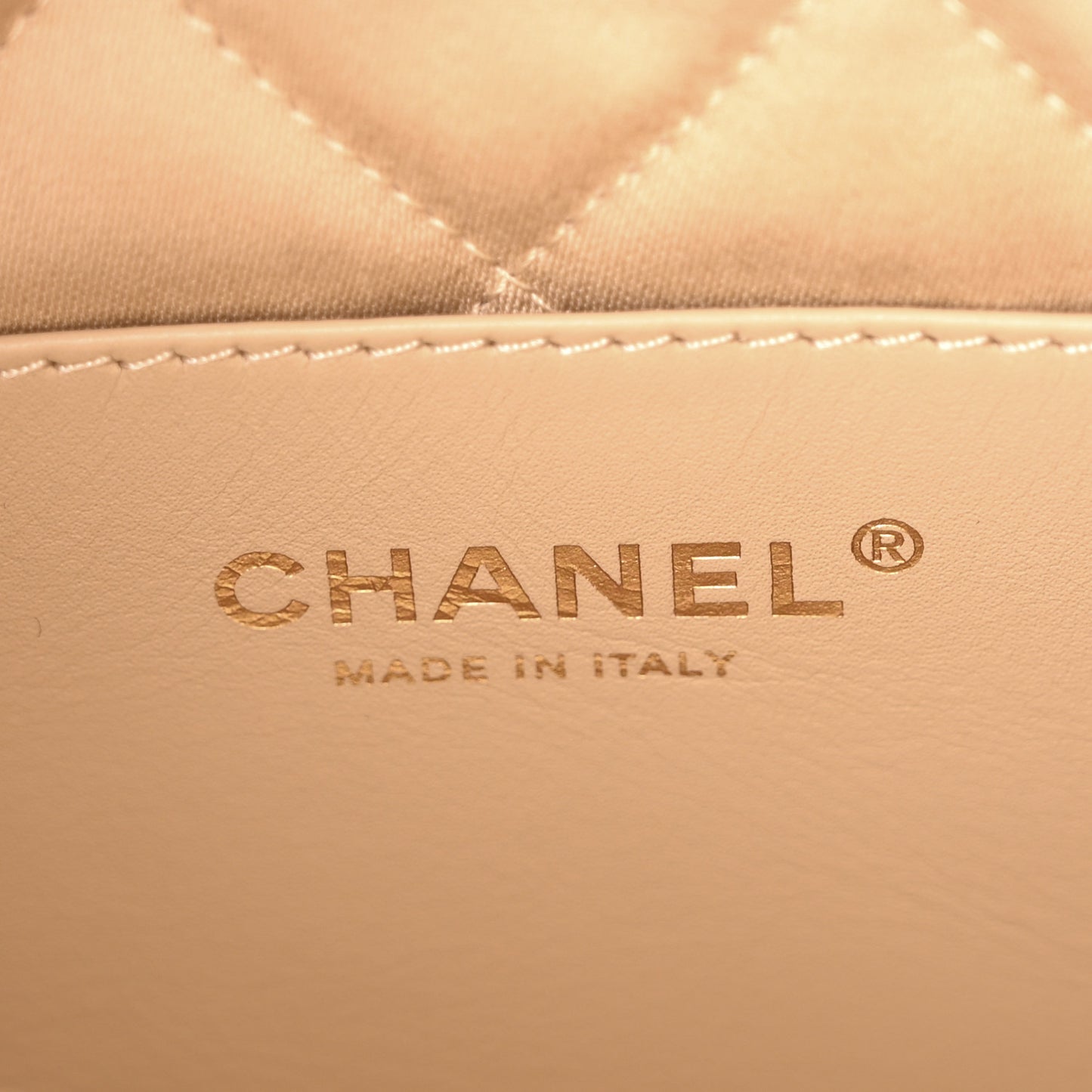 Metallic Lambskin Quilted Mini Chanel 22 Golden