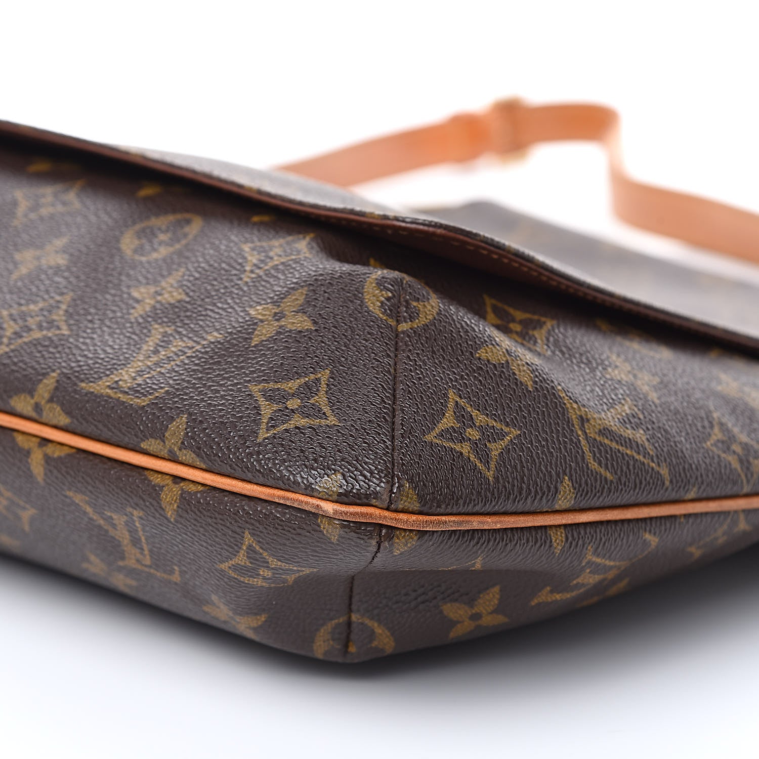 Louis Vuitton Monogram Musette GM 11 of 14