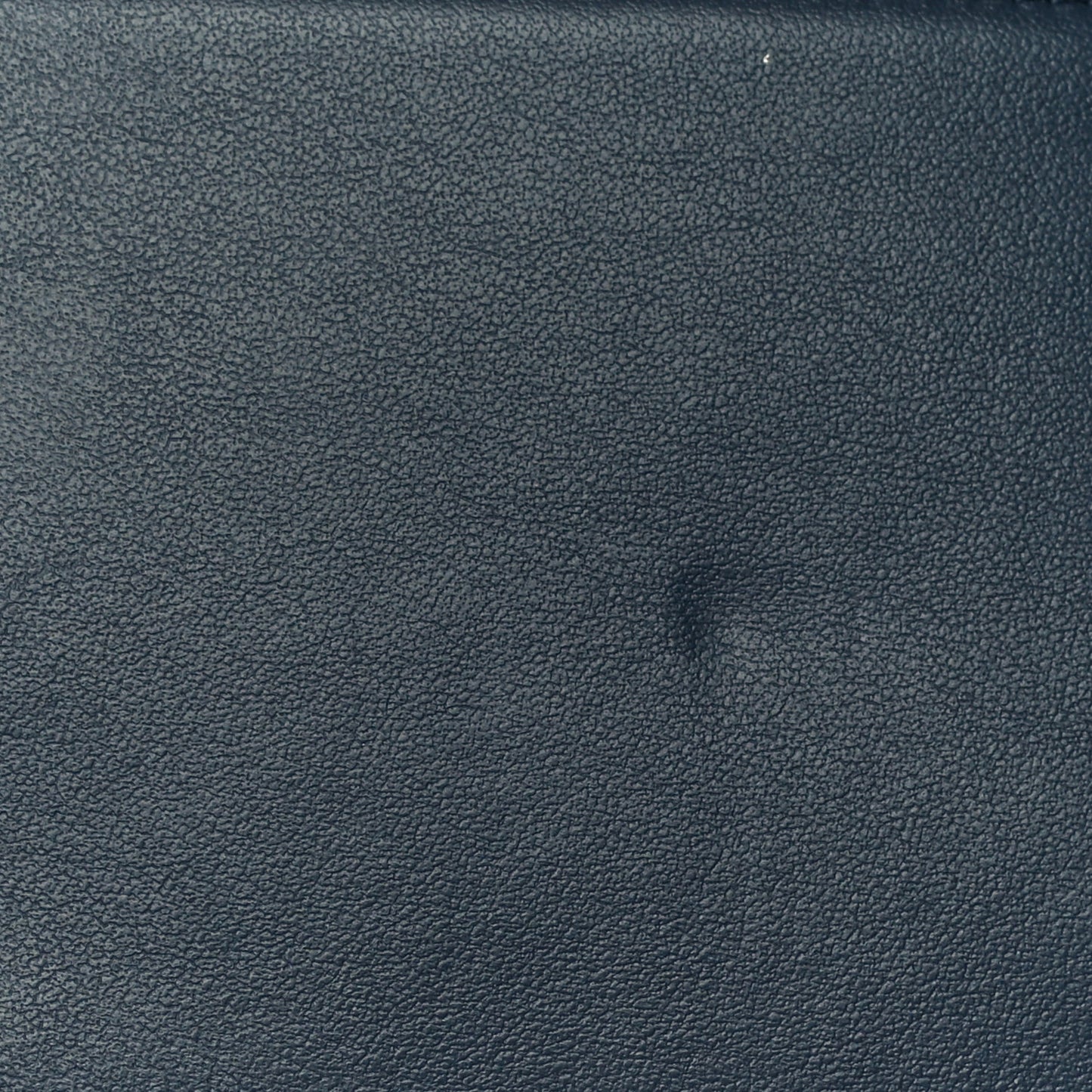 Caviar Quilted Boy Wallet On Chain WOC Navy