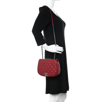 Chanel Caviar Quilted Casual Pocket Messenger Flap Red 2 of 11