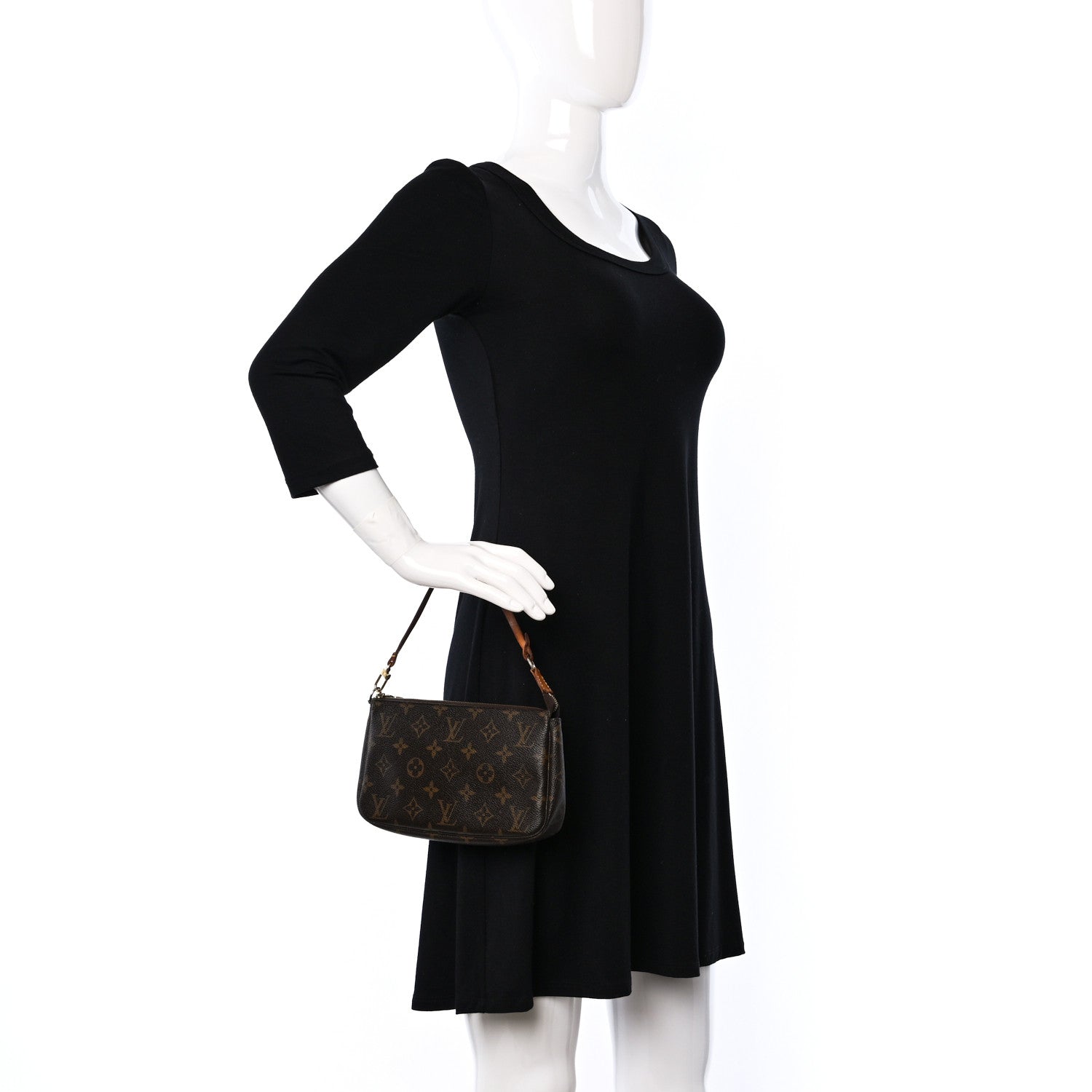 Louis Vuitton Monogram Pochette Accessories 2 of 10