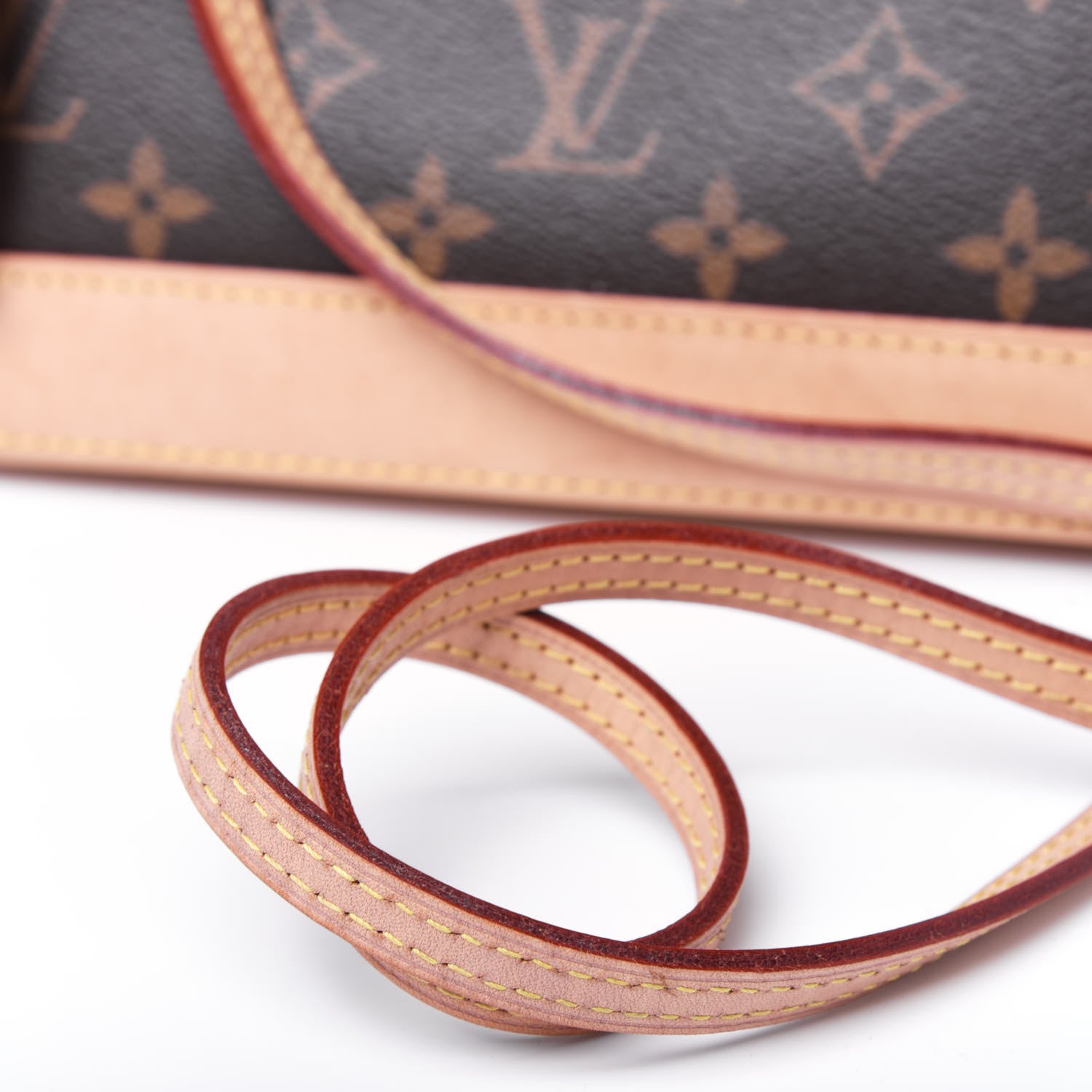 Louis Vuitton Monogram Alma BB 23 of 23
