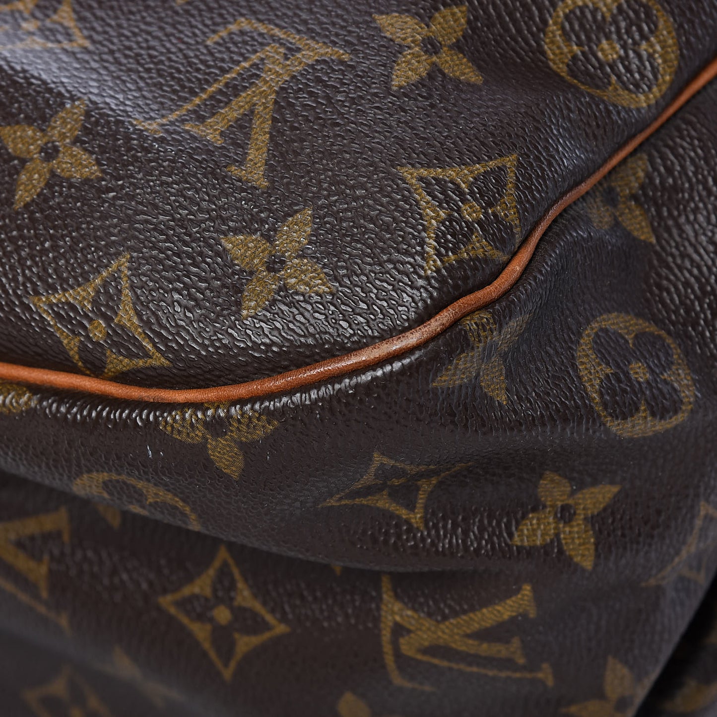 Monogram Saumur 35
