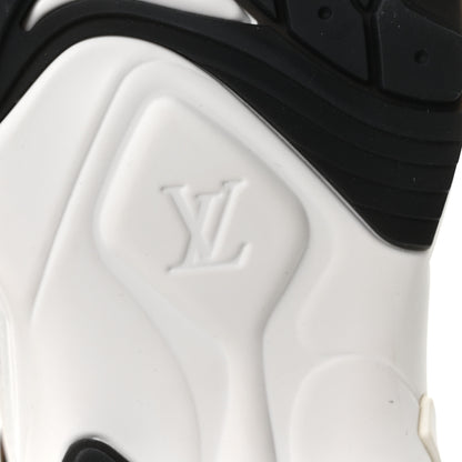 Louis Vuitton Monogram Calfskin Run 55 Sneakers 40 White 7 of 9