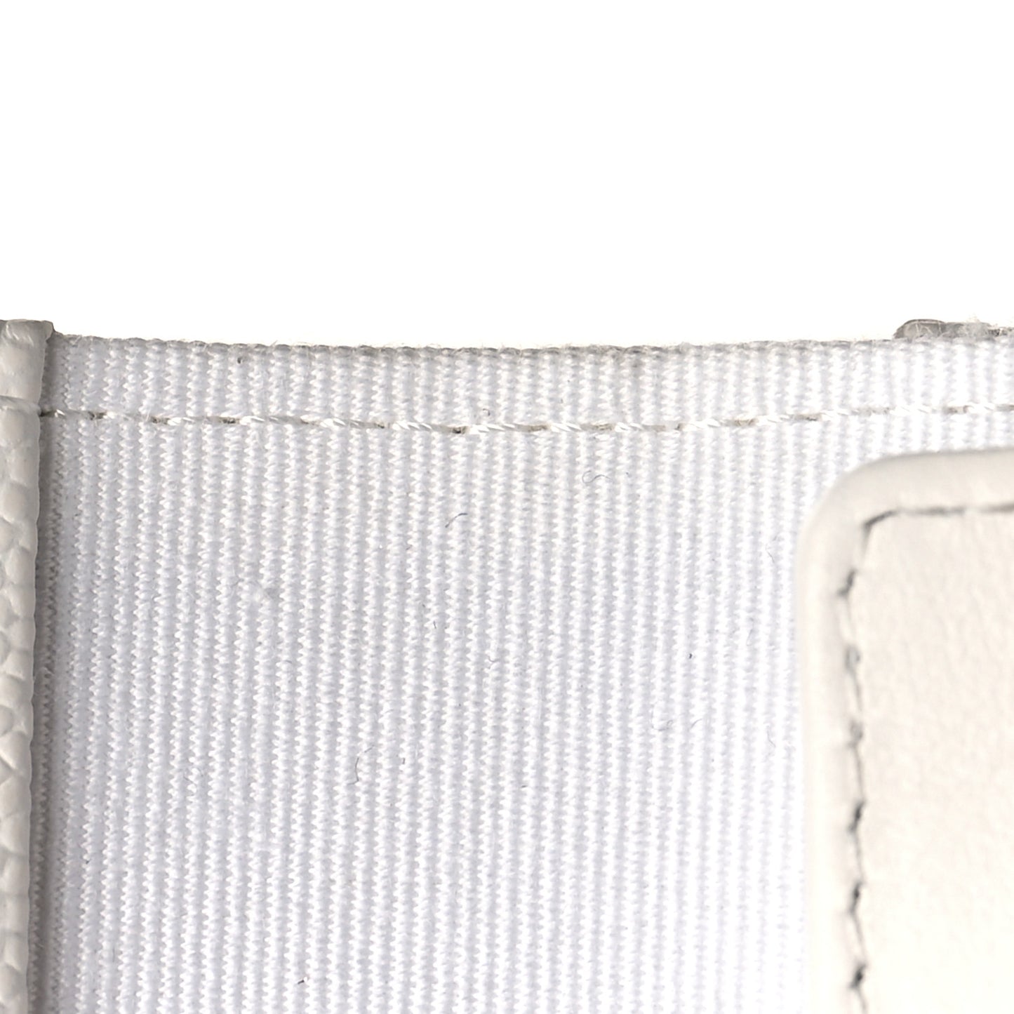 Caviar Quilted Classic 4 Key Holder Wallet White