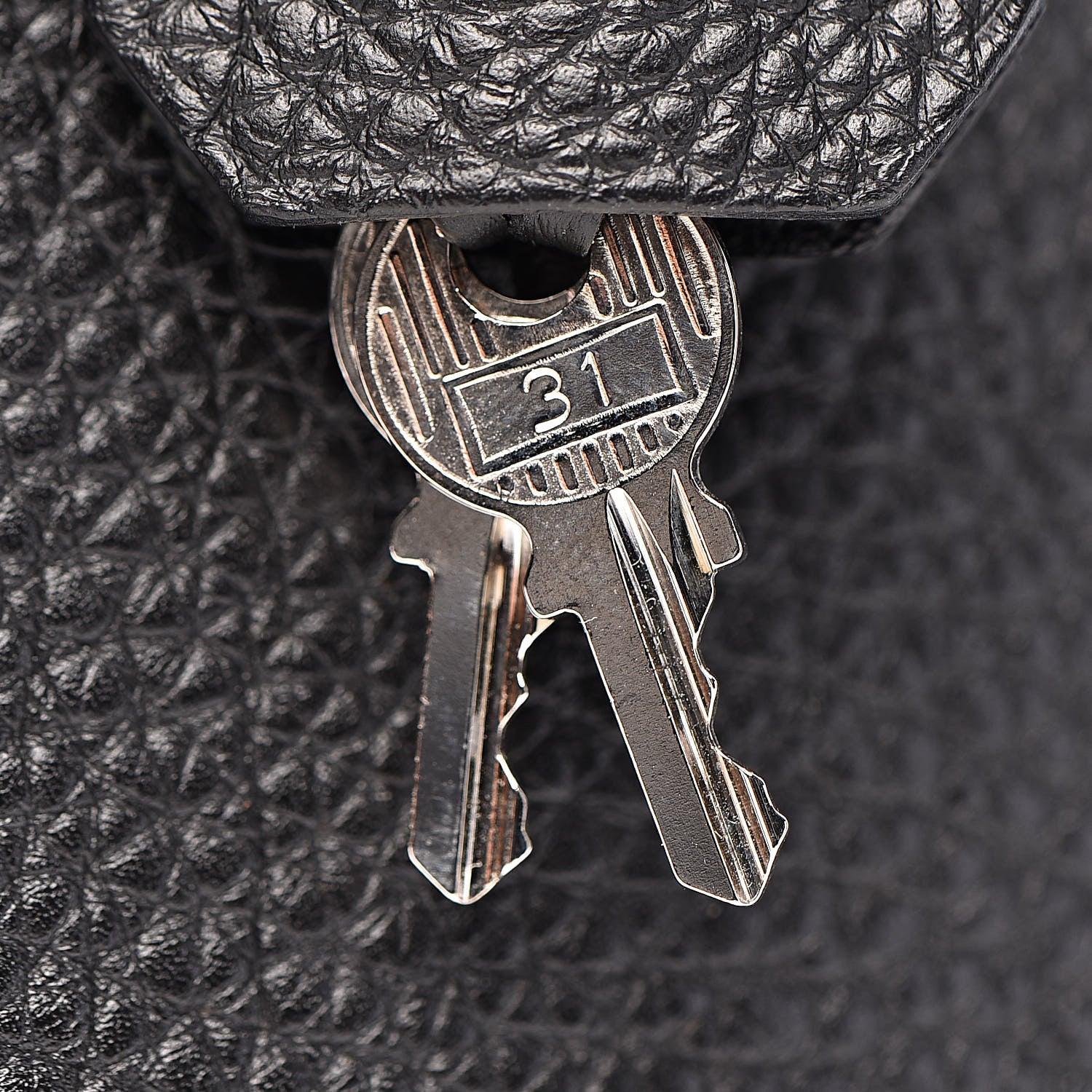 Hermes Togo Kelly Retourne 32 Black 19 of 41
