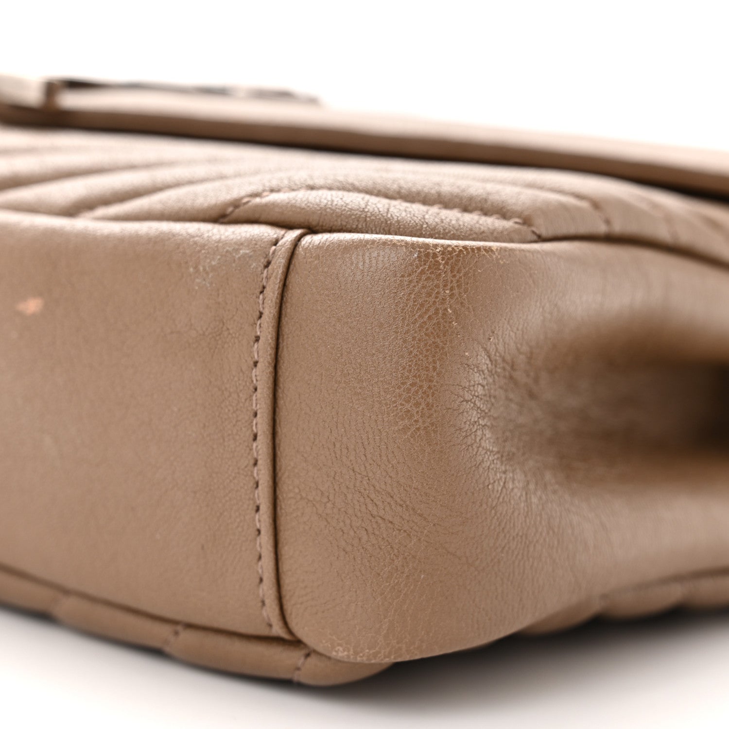 Saint Laurent Sheepskin Matelasse Chevron Monogram Medium College Bag Fard 10 of 13