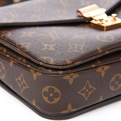 Louis Vuitton Monogram Pochette Metis 6 of 7