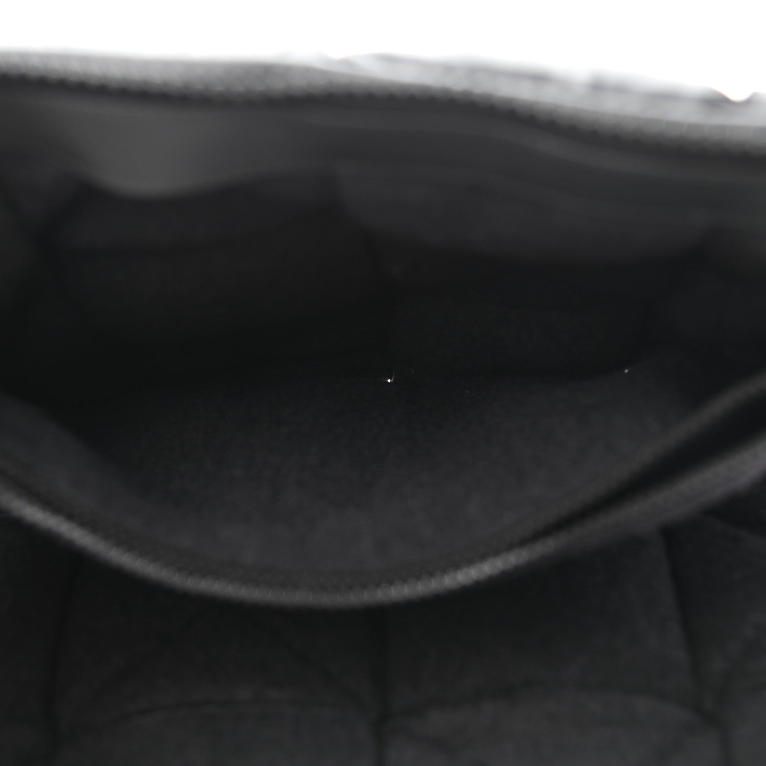 Bottega Veneta Calfskin Maxi Intrecciato Puffy Laptop Pouch Camping 6 of 11