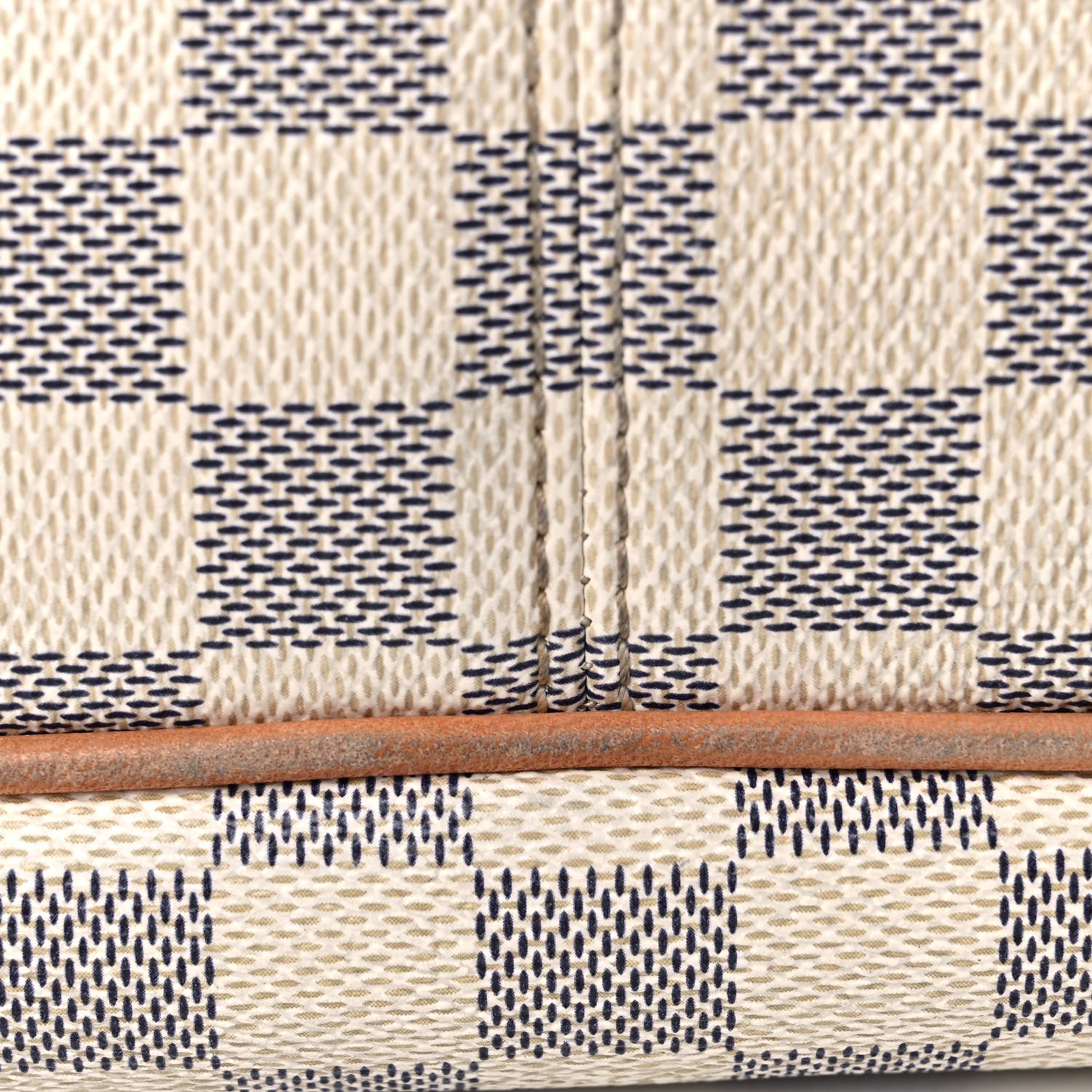 Louis Vuitton Damier Azur Siracusa GM 29 of 38