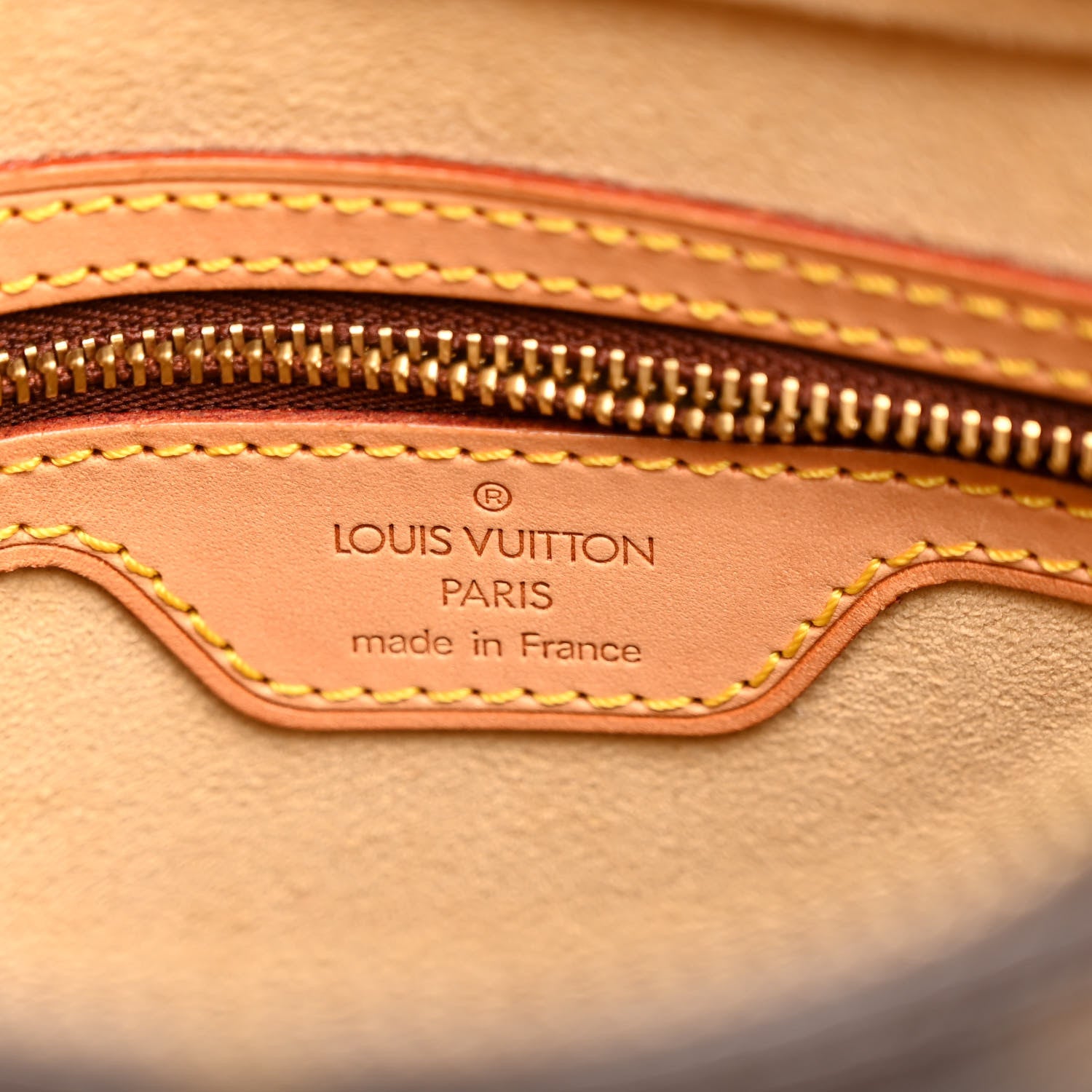 Louis Vuitton Monogram Looping MM 6 of 10