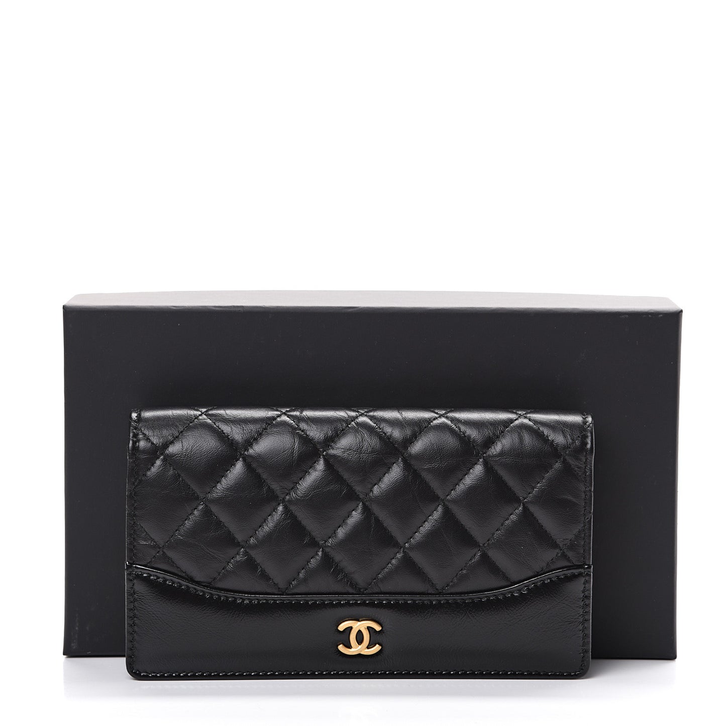 Aged Calfskin Quilted Gabrielle Yen Wallet Black