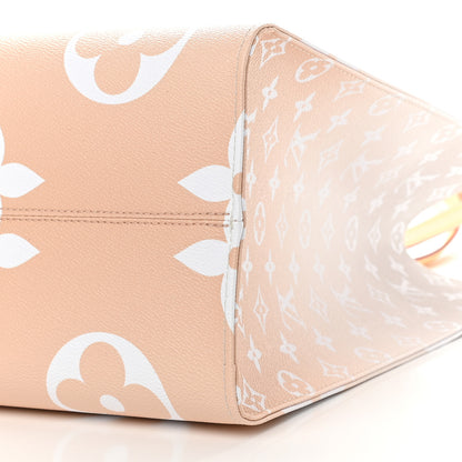 Louis Vuitton Monogram Giant By The Pool Onthego GM Brume 8 of 8