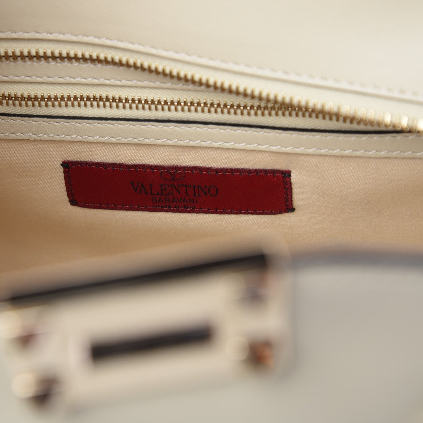 Vitello Small Rockstud Double Handle Tote Ivory