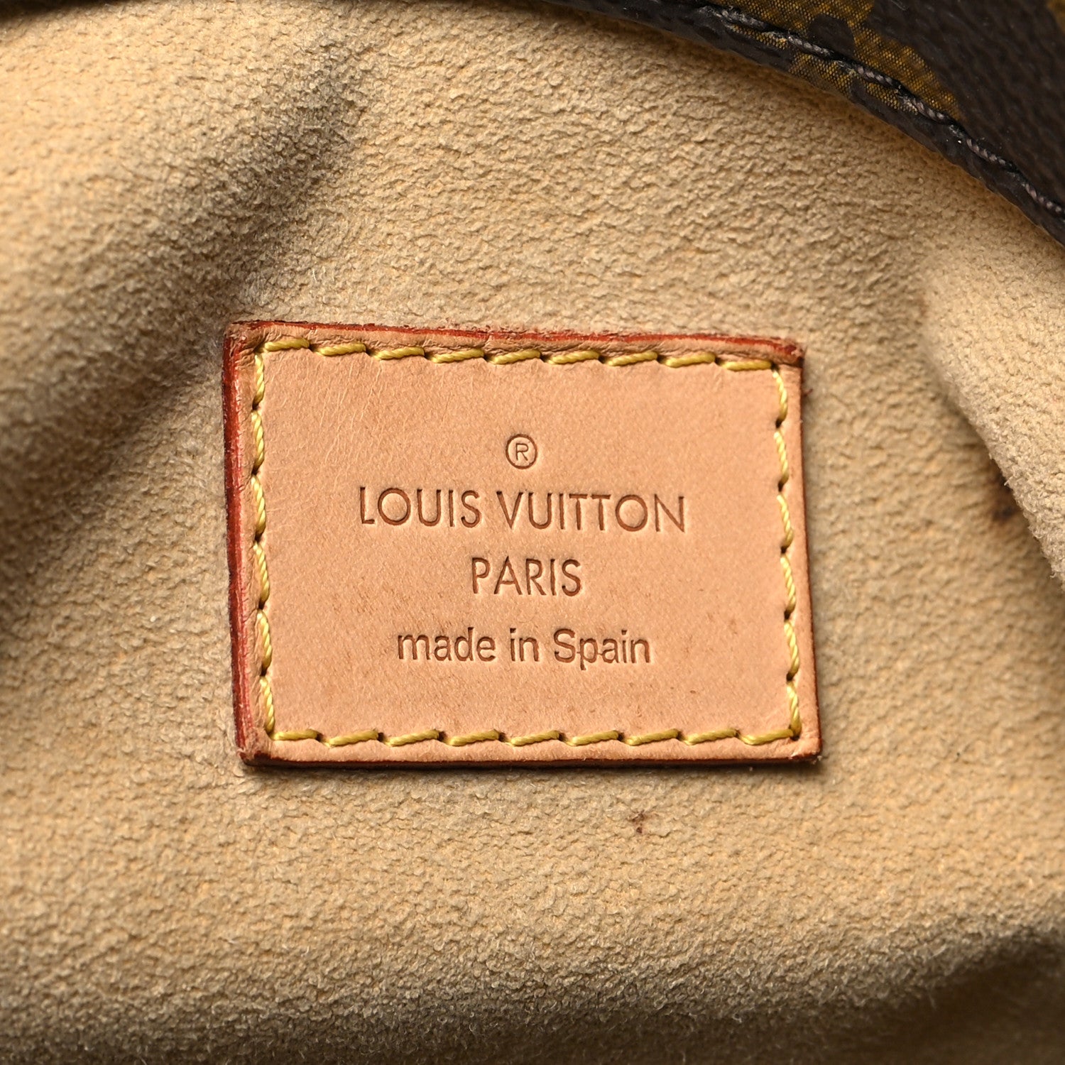 Louis Vuitton Monogram Artsy MM 6 of 10
