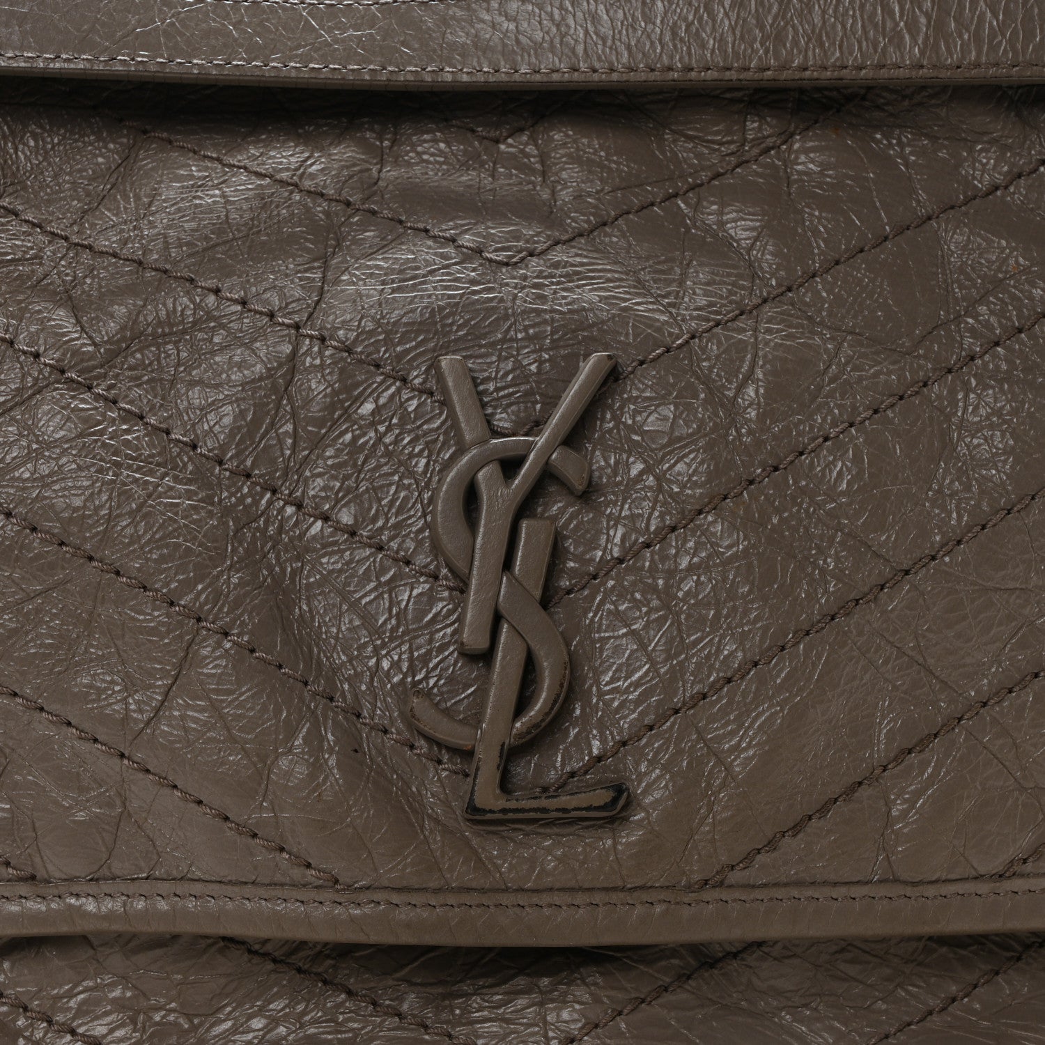 Saint Laurent Crinkled Calfskin Matelasse Monogram Large Niki Chain Satchel Fog 9 of 11