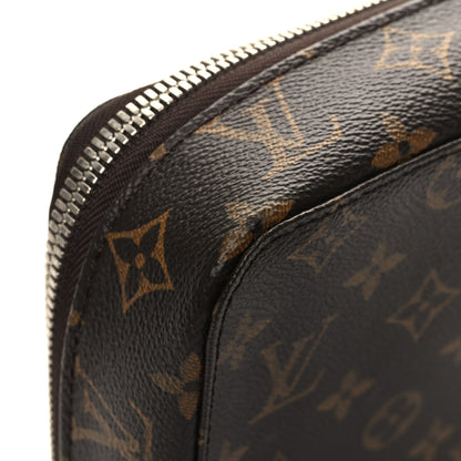 Louis Vuitton Monogram Horizon Accessories Pouch 8 of 11