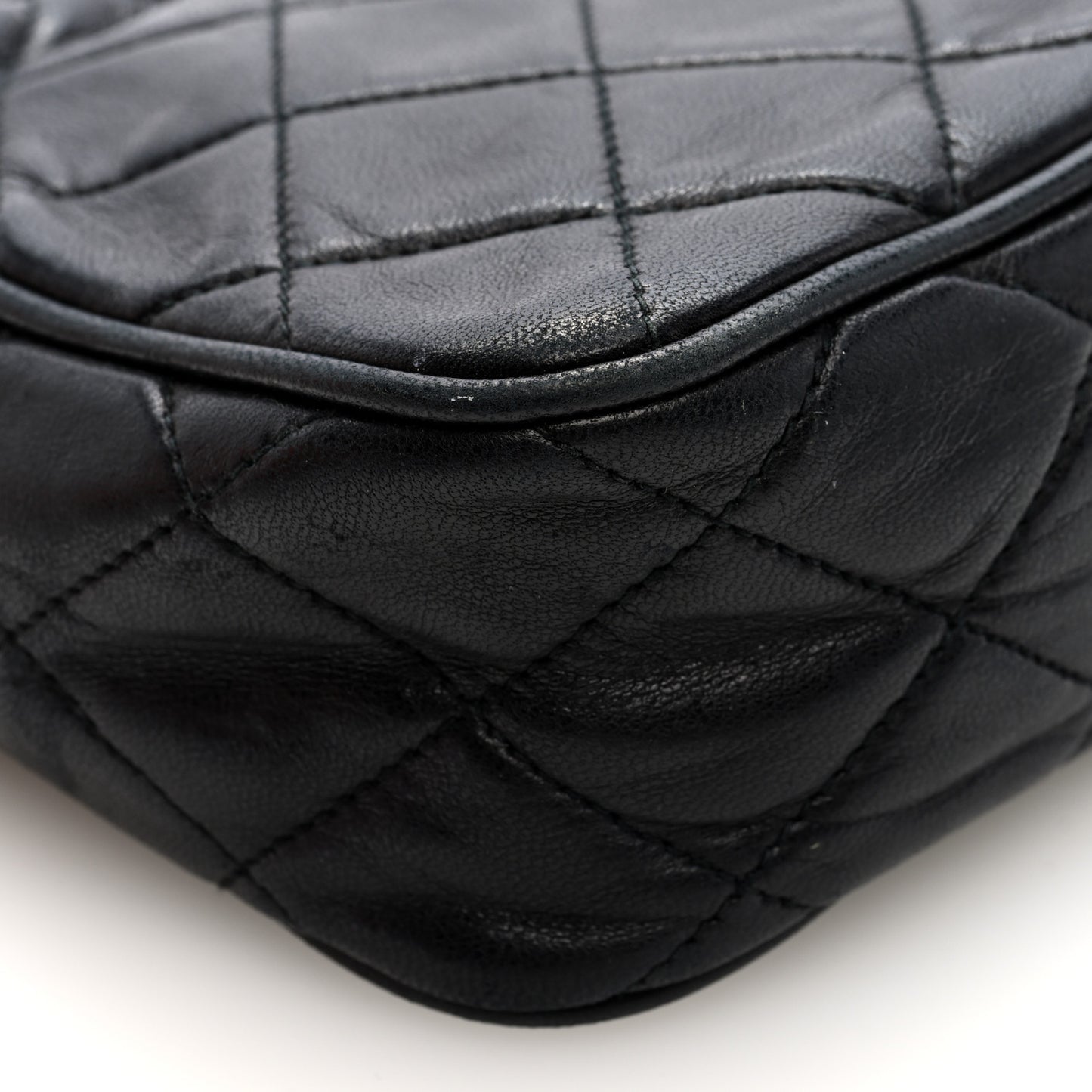 Lambskin Quilted CC Tassel Camera Case Black