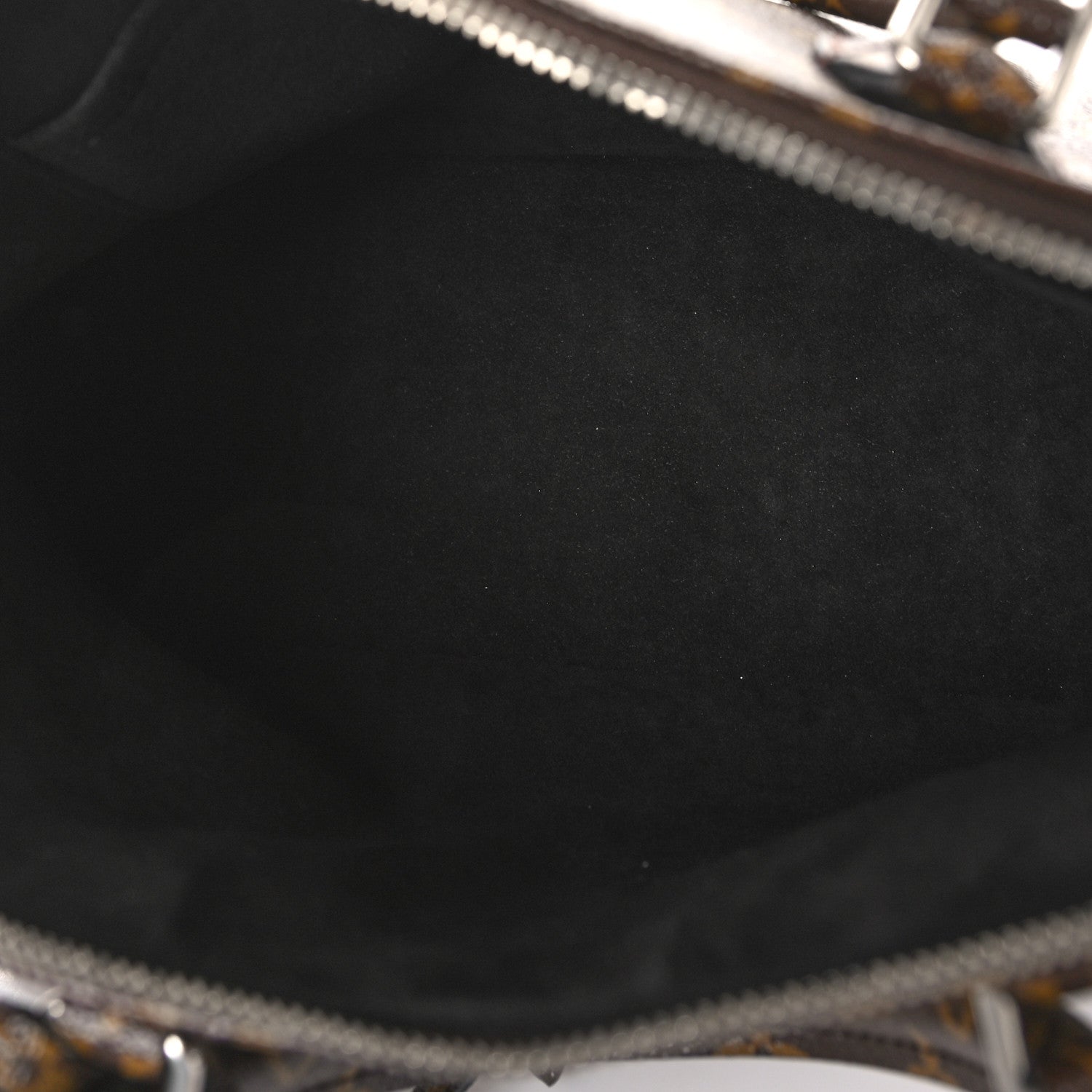 Louis Vuitton Shiny Monogram Alma PM Black 5 of 8