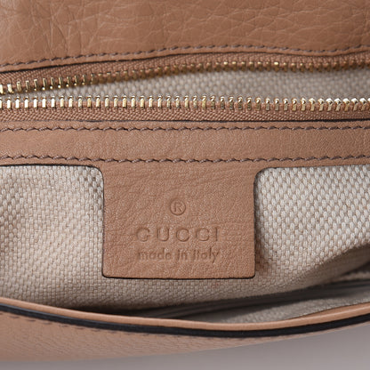 Gucci Pebbled Calfskin Medium Soho Flap Crossbody Camelia 6 of 9