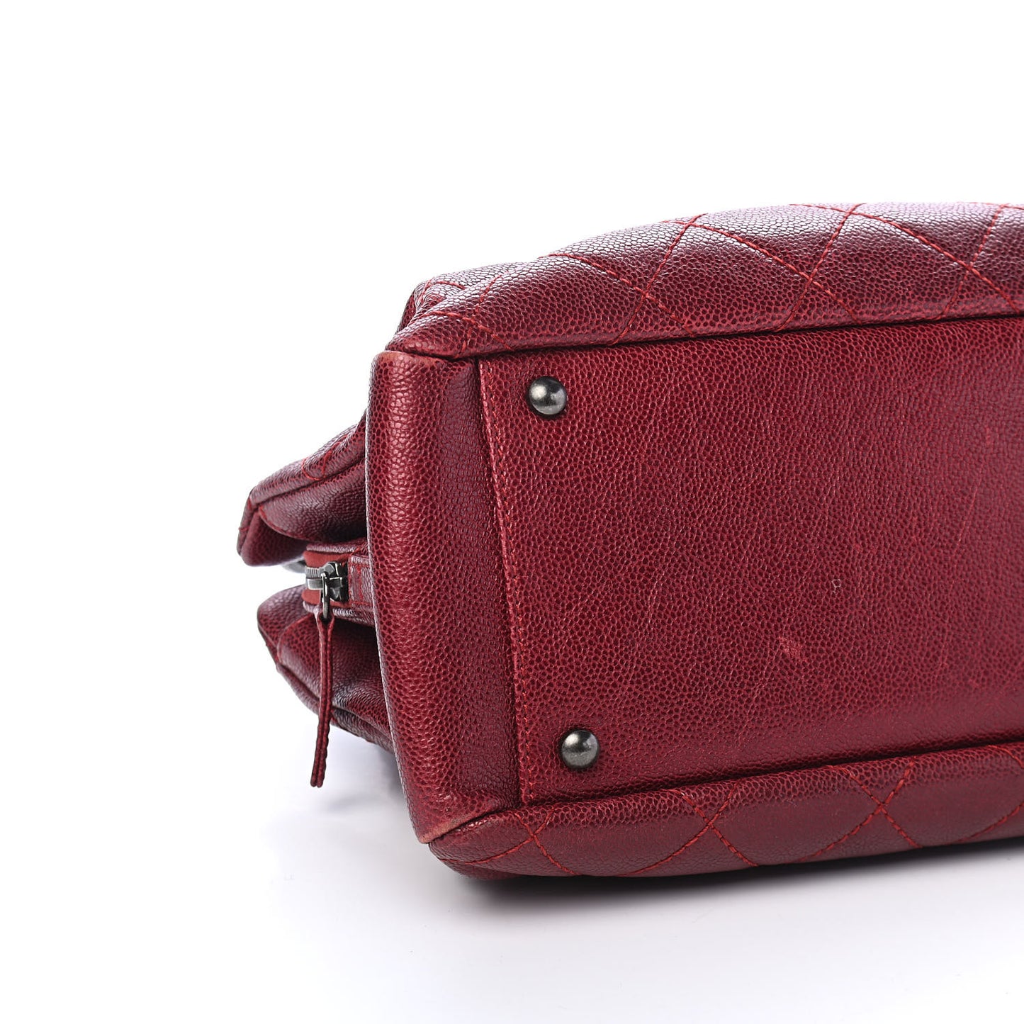 Iridescent Caviar Quilted Chic Shopping Tote Dark Red