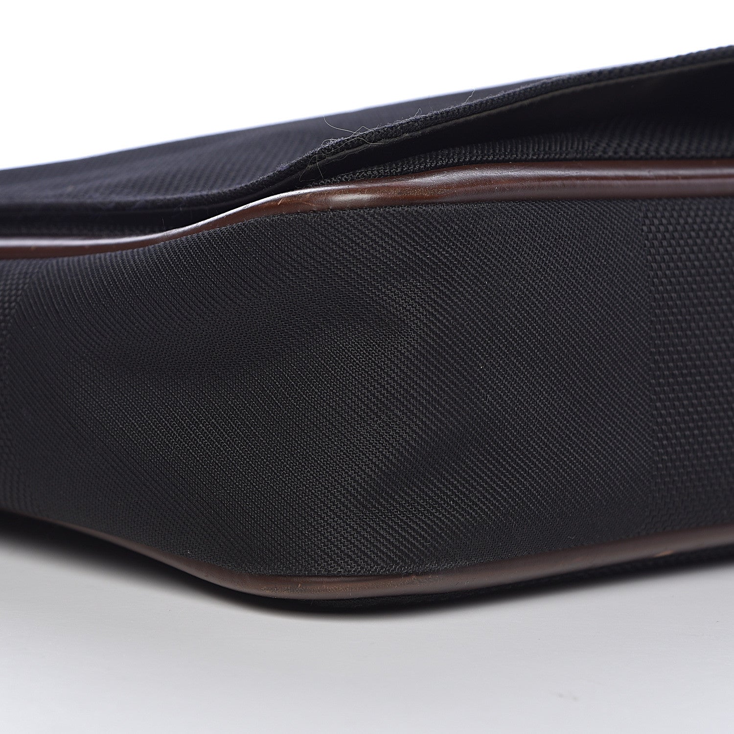 Louis Vuitton Damier Geant Messenger Bag Black 19 of 22