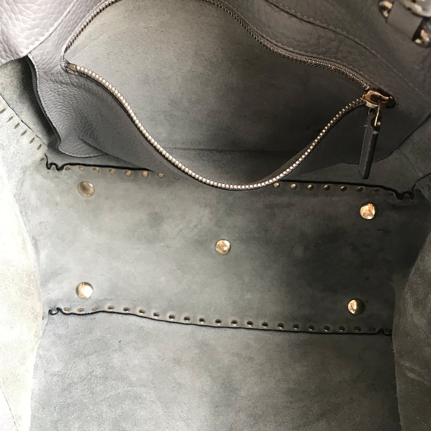 Valentino Garavani Pebbled Calfskin Medium Rockstud Tote Grey 11 of 15