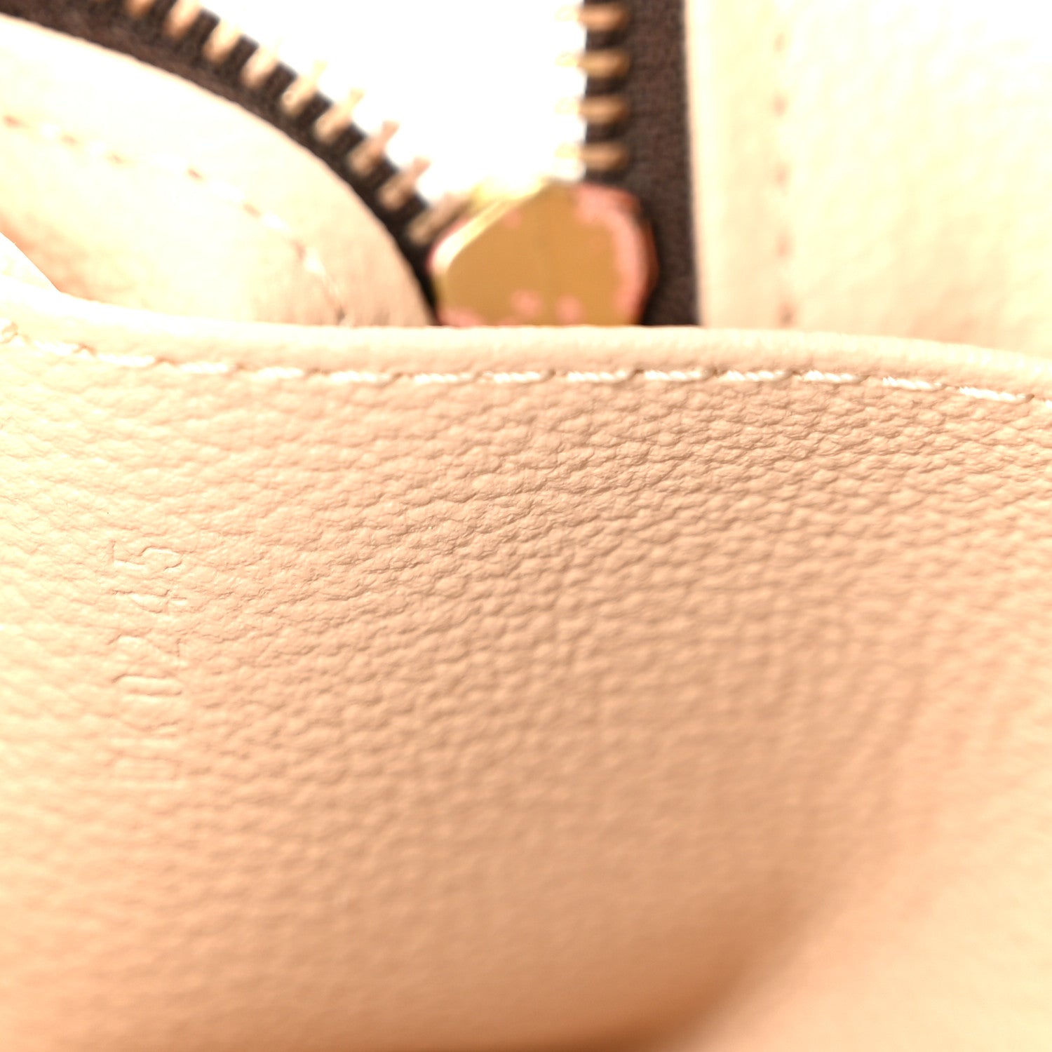 Louis Vuitton Monogram Trousse Toilette 28 7 of 8