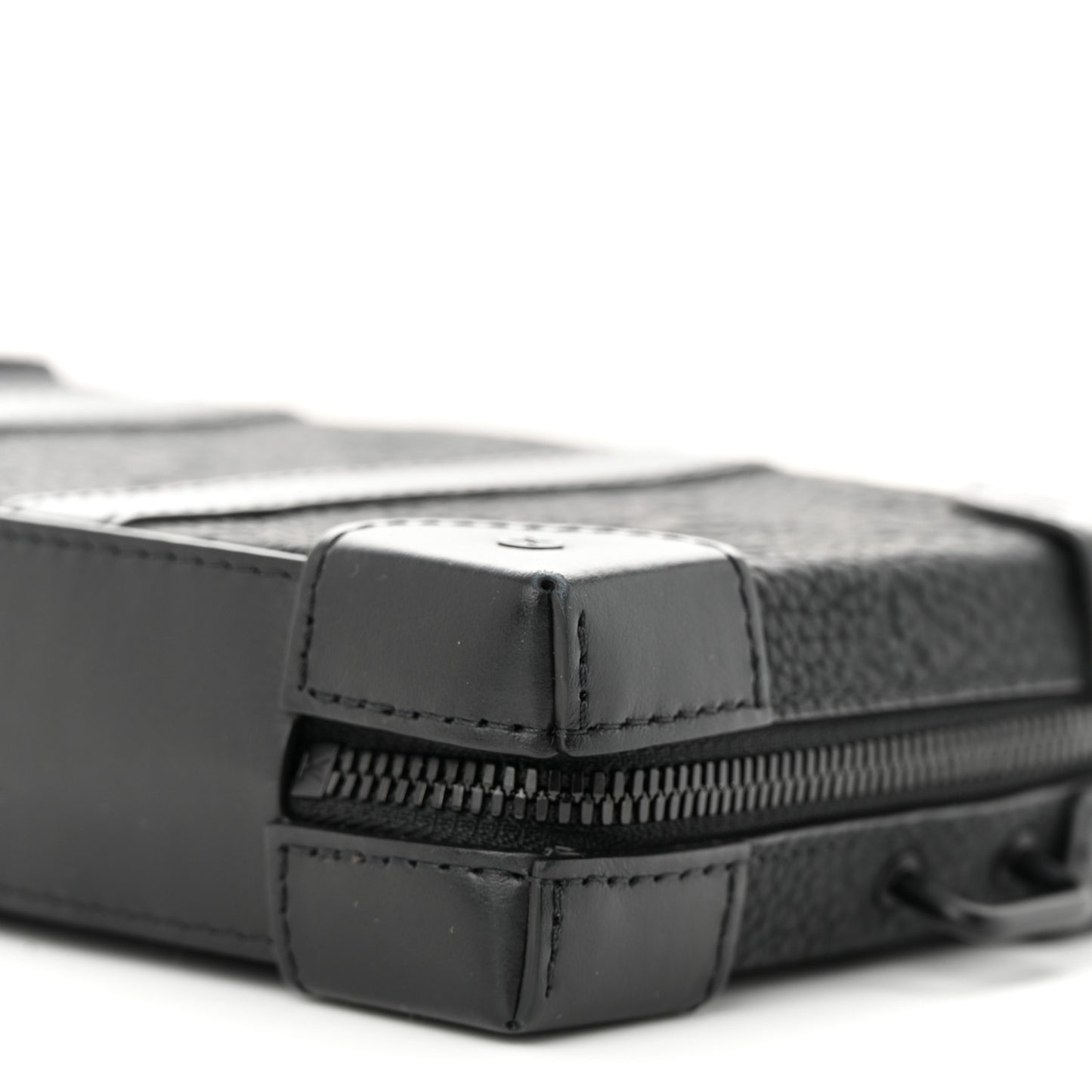 Taurillon Monogram Soft Trunk Wallet Black