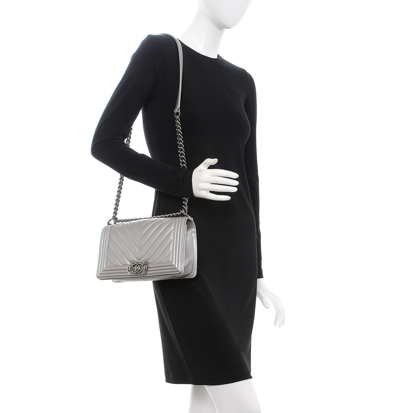 Metallic Caviar Chevron Quilted Medium Boy Flap Silver