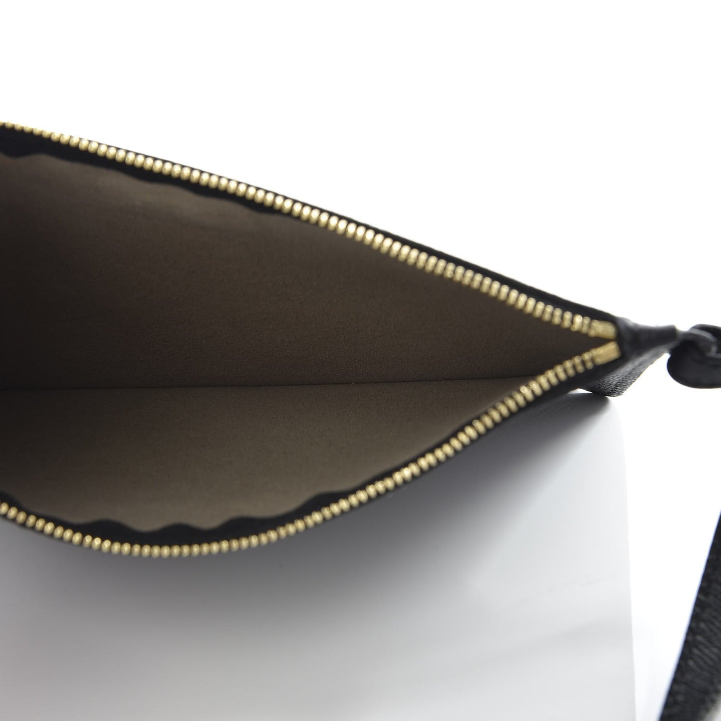 Dauphine Wristlet Black
