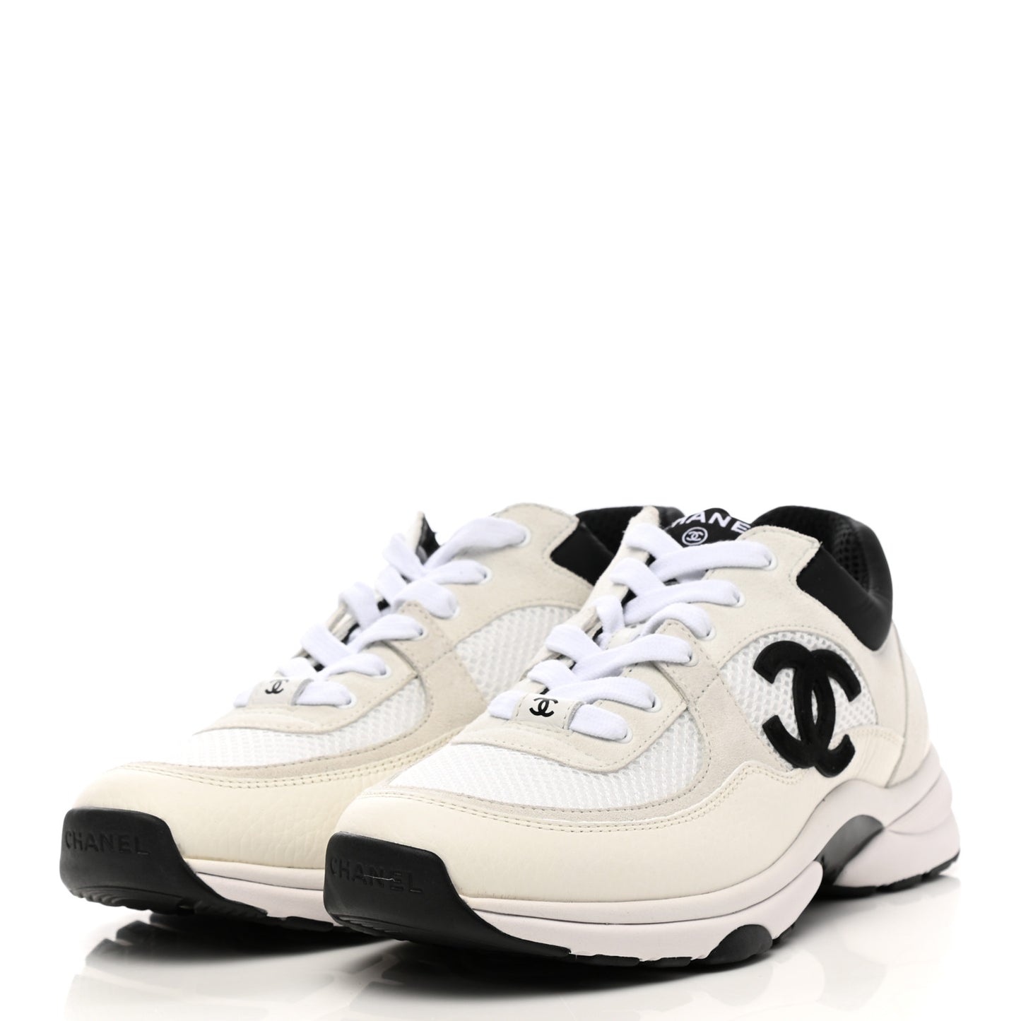 Mesh Suede Calfskin Grained Calfskin Womens CC Sneakers 39 White Black