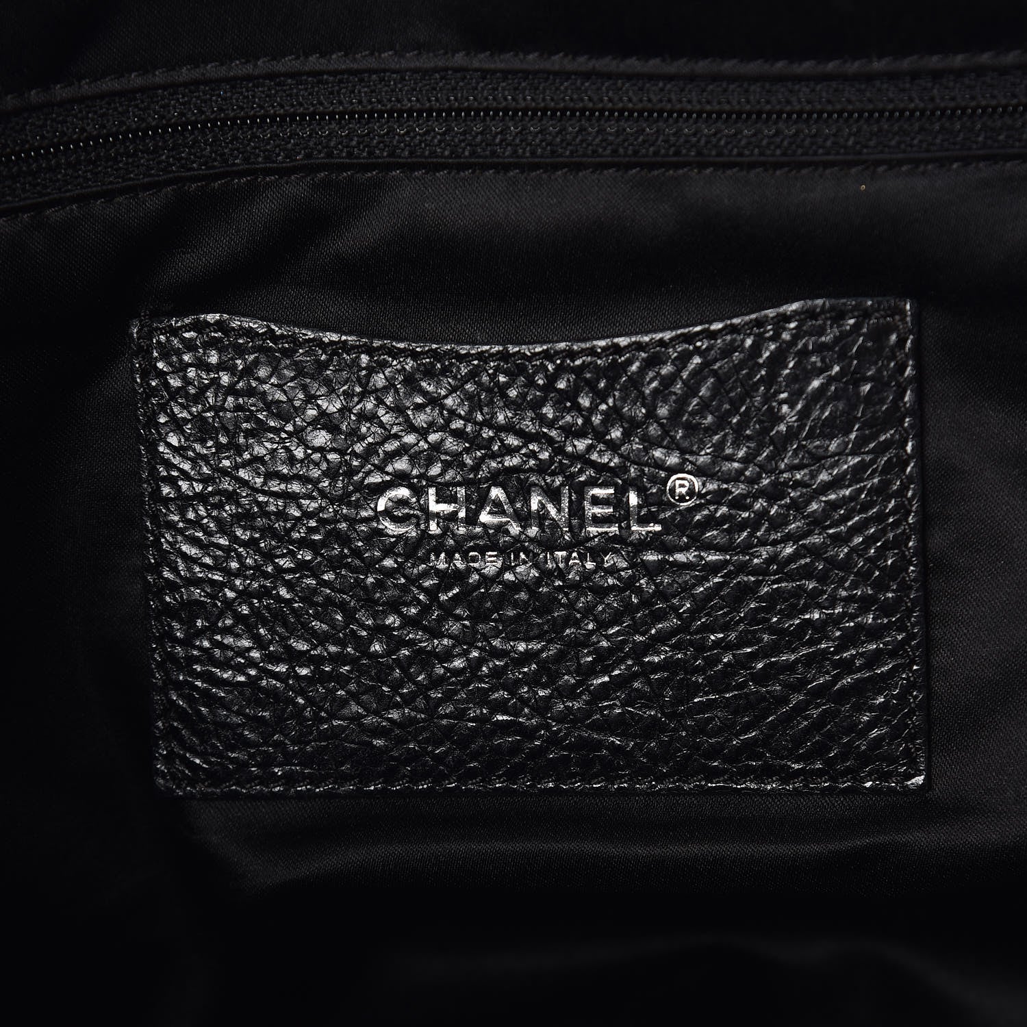 Chanel Glazed Calfskin Large On The Road Tote Black 8 of 10