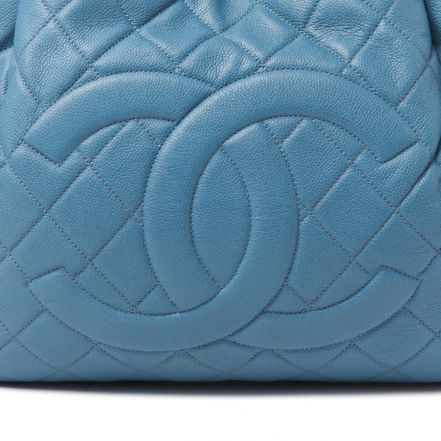 Caviar Quilted Expandable Zip Shoulder Bag Blue
